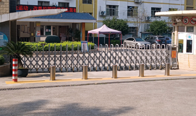 如何保障升降柱的安全性能，防止非法操作或破坏？